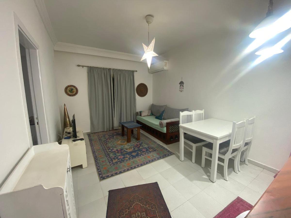 One Bedroom With Balcony Wi-fi Downtown Sheraton Plaza 226 Apartmán Hurghada